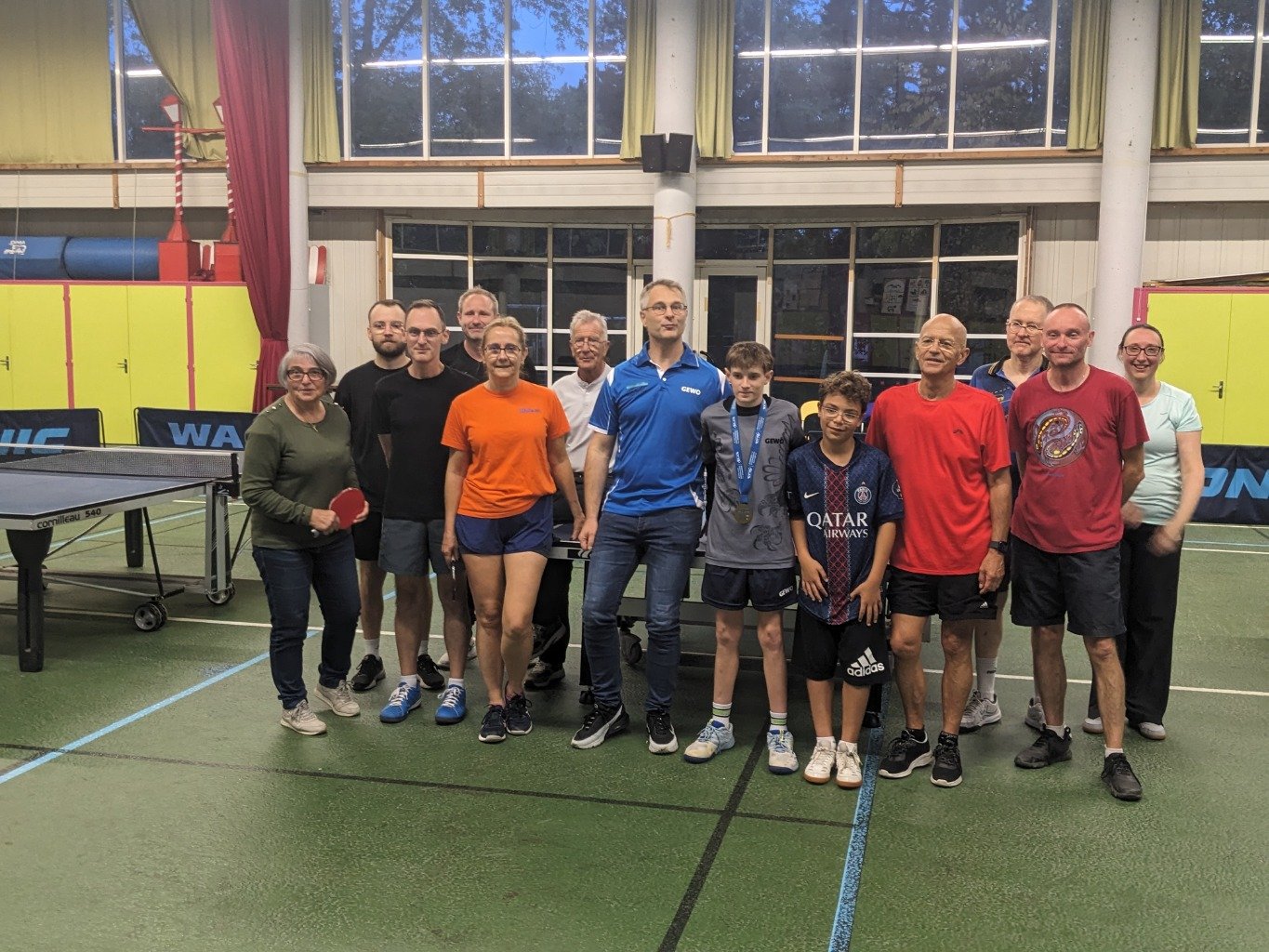 Venue de Noah LEBRASSEUR et de son papa, Cyril, lors de la première soirée initiation tennis de table de l'ATSCAF 49 (03/10/2025)